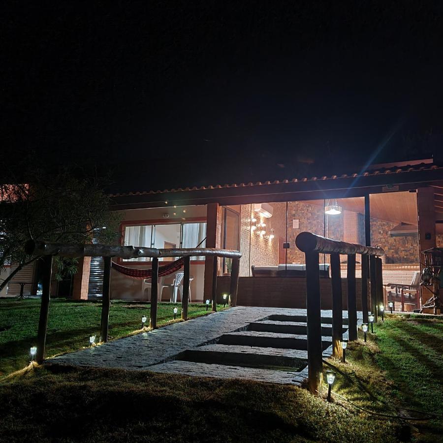 Com Piscina Recanto Do Lago No Santa Barbara Resort Residence 阿瓜斯-迪圣巴巴拉 外观 照片